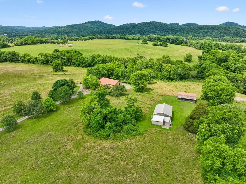 20 Riverbend Lane Carthage TN 37030