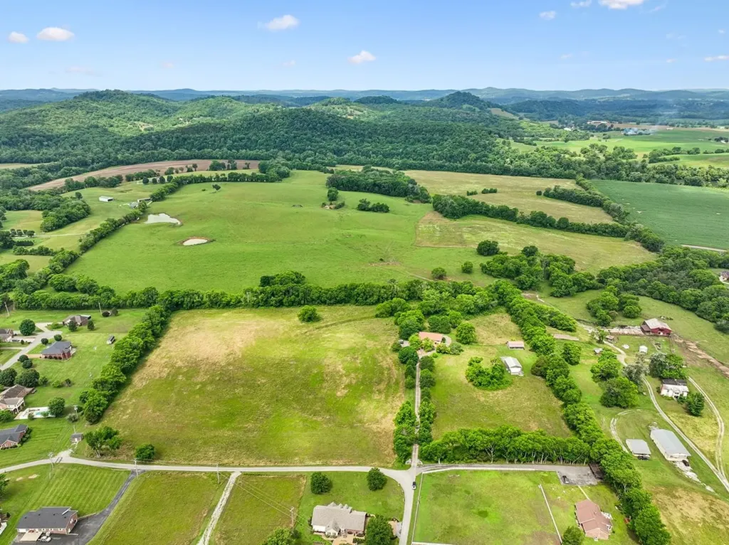 20 Riverbend Lane Carthage TN 37030