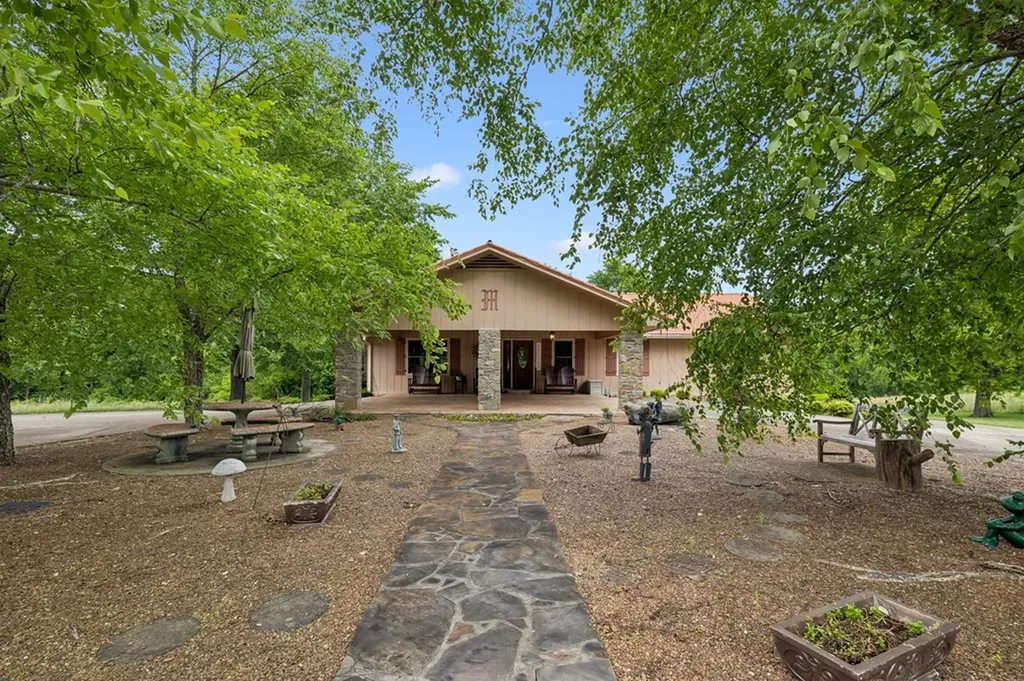 20 Riverbend Lane Carthage TN 37030
