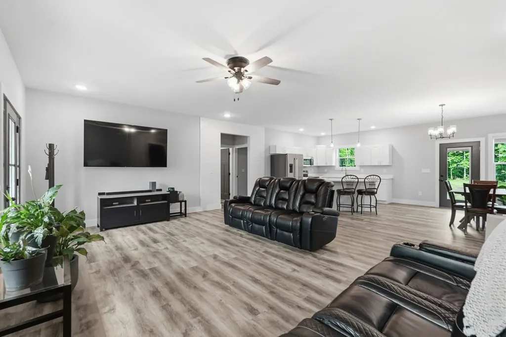 698 Dearman Street Smithville TN 37166