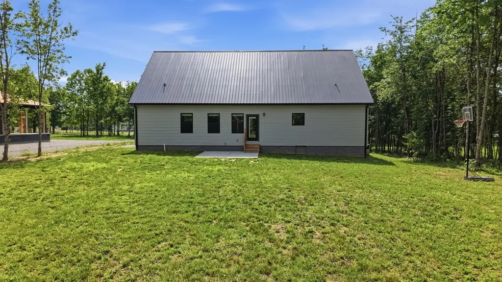 698 Dearman Street Smithville TN 37166