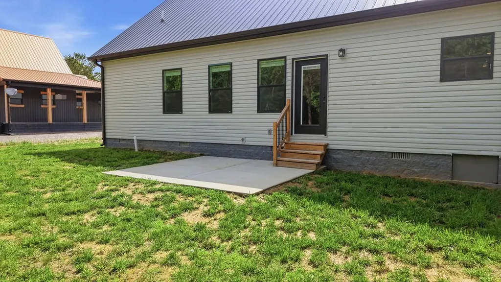 698 Dearman Street Smithville TN 37166