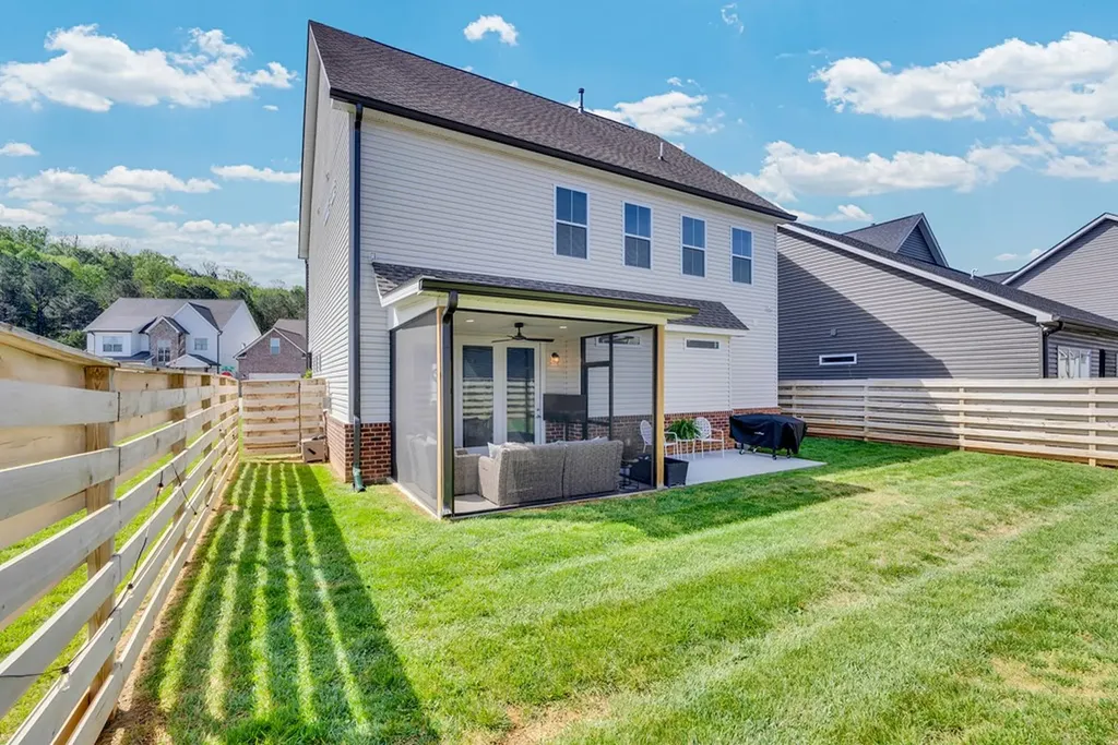1111 Belle Pond Avenue Knoxville TN 37932
