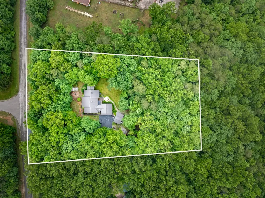 1320 Laurel Way Monterey TN 38574