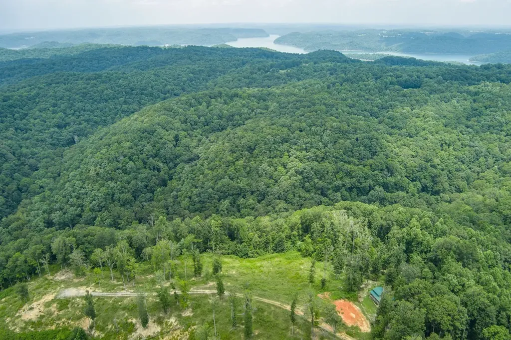 LOT2TR2 Taylor Road Byrdstown TN 38549