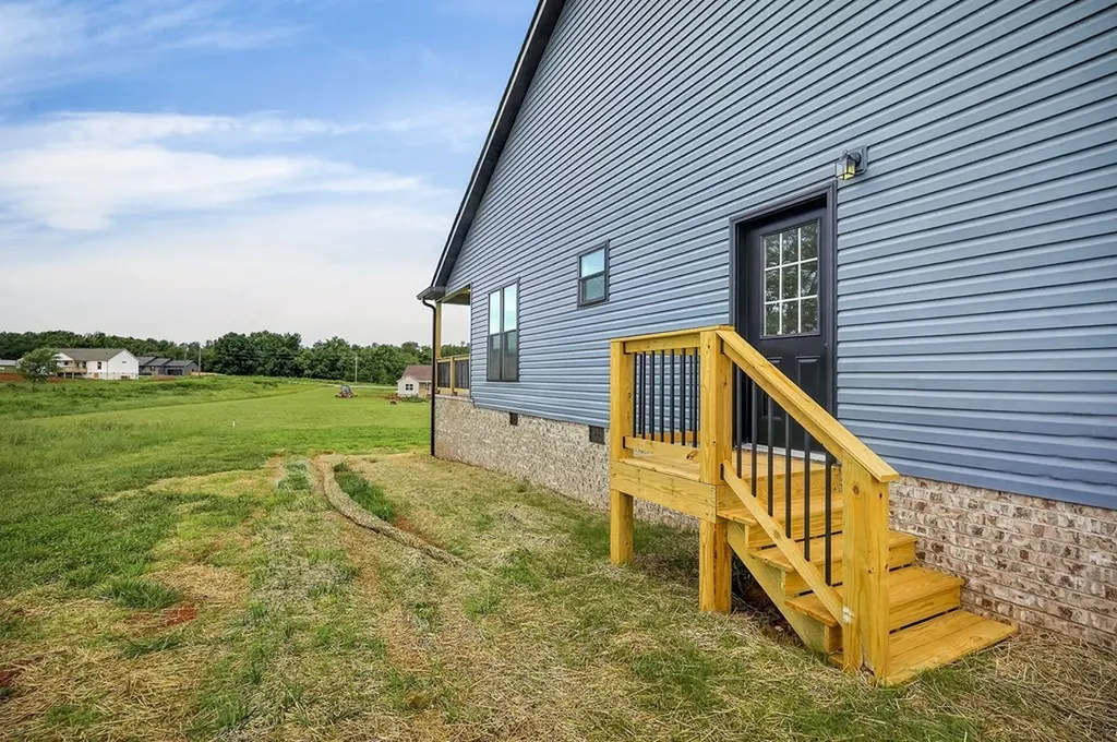 297 Harleys Ridge Road Sparta TN 38583