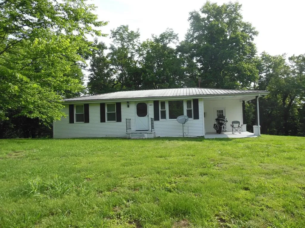 1095 York Highway Gainesboro TN 38562