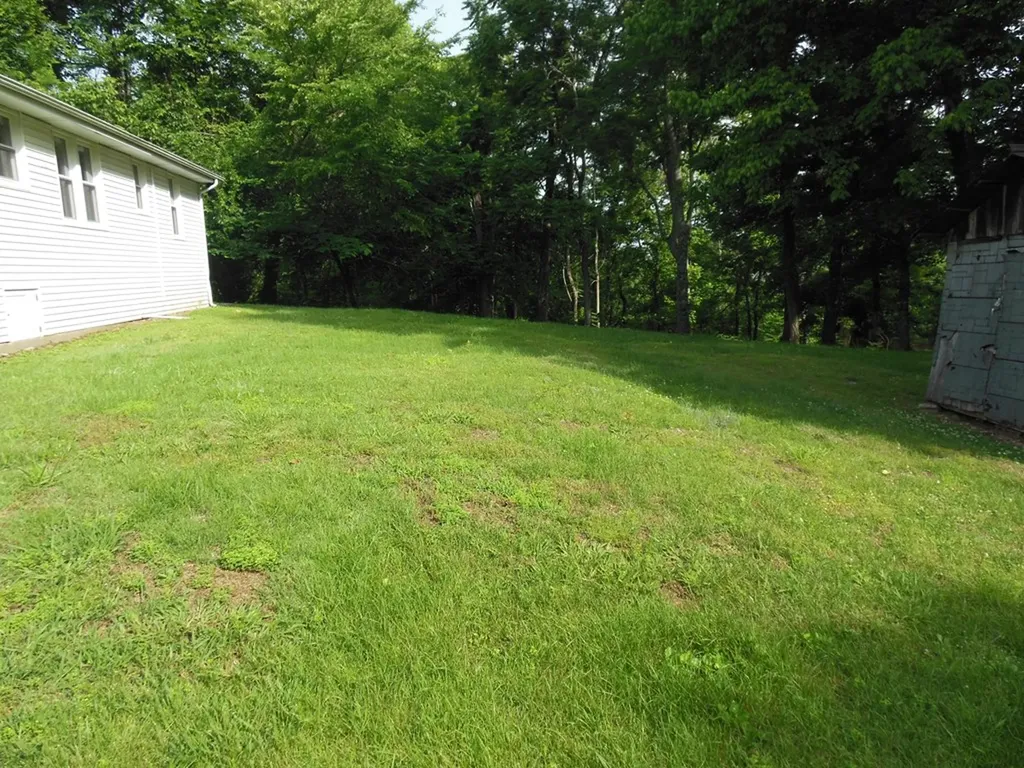 1095 York Highway Gainesboro TN 38562