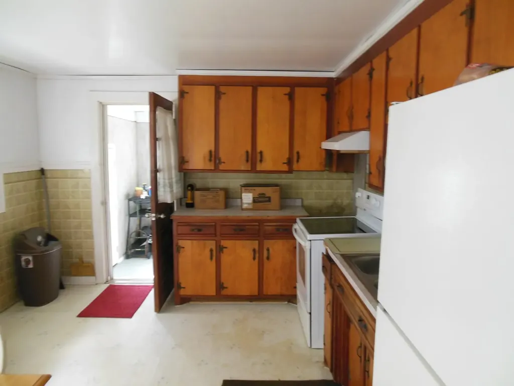 1095 York Highway Gainesboro TN 38562