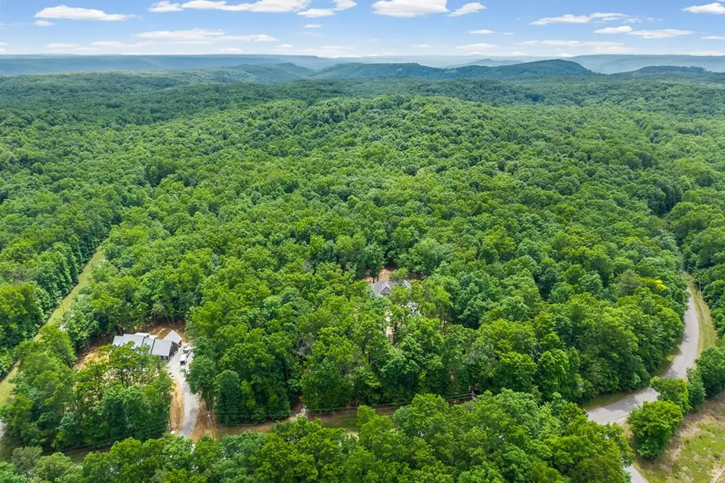 617 Icy Cove Trail Monterey TN 38574