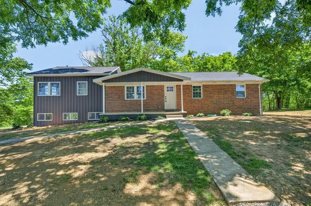 2155 Fairview Road Byrdstown TN 38549