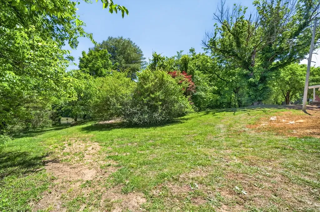 2155 Fairview Road Byrdstown TN 38549
