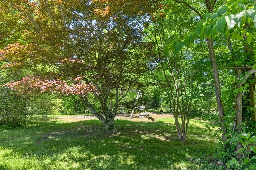 2155 Fairview Road Byrdstown TN 38549