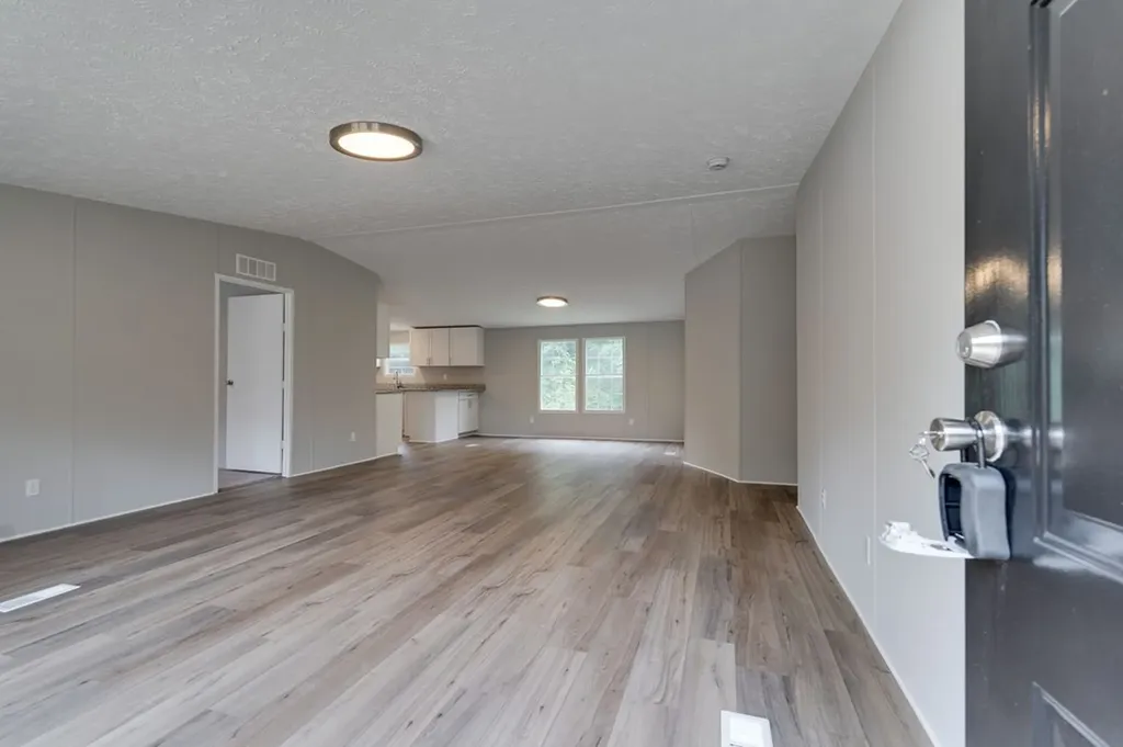 208 Rhoads Lane Hillsboro TN 37342