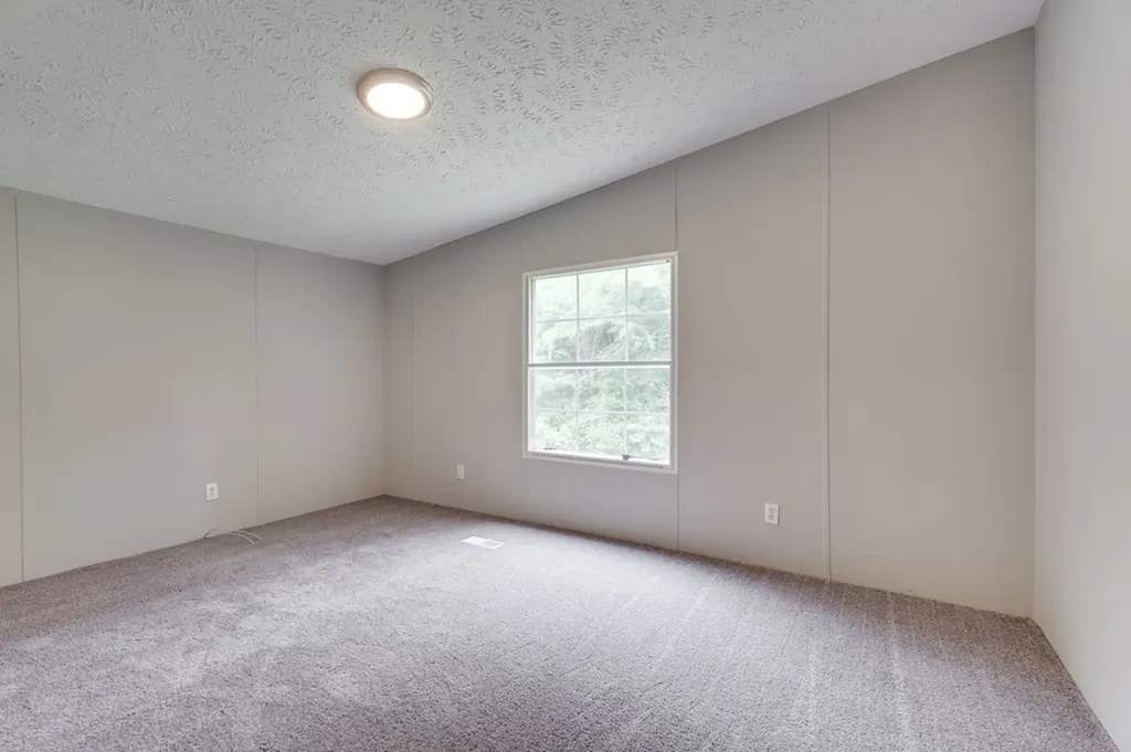 208 Rhoads Lane Hillsboro TN 37342