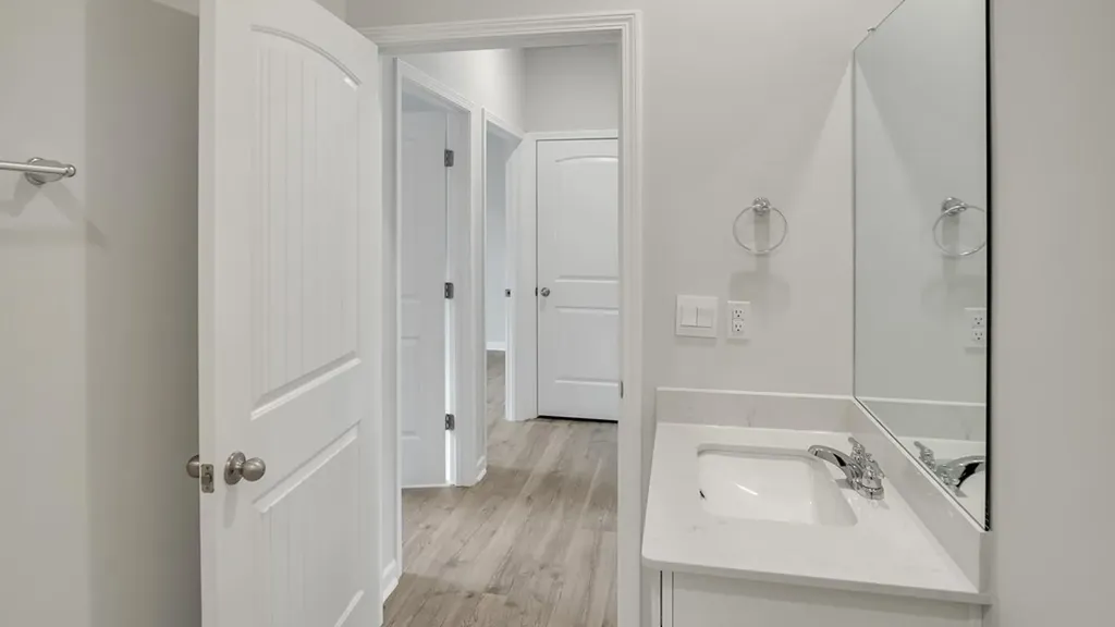 291 London Court Baxter TN 38544