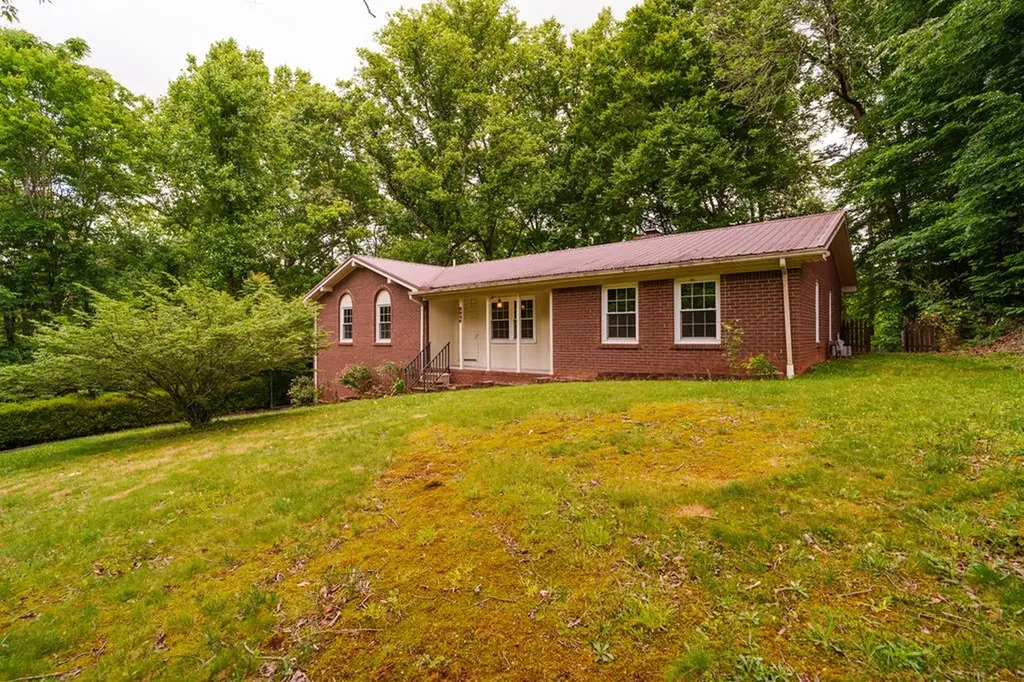 2245 Sharon Avenue Cookeville TN 38501-1064