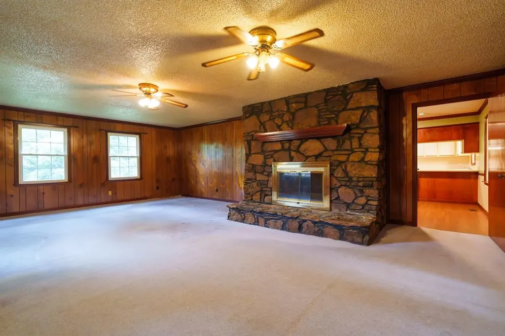 2245 Sharon Avenue Cookeville TN 38501-1064