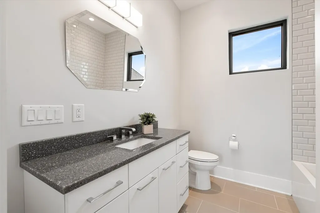 401D Avoca Street Nashville TN 37203