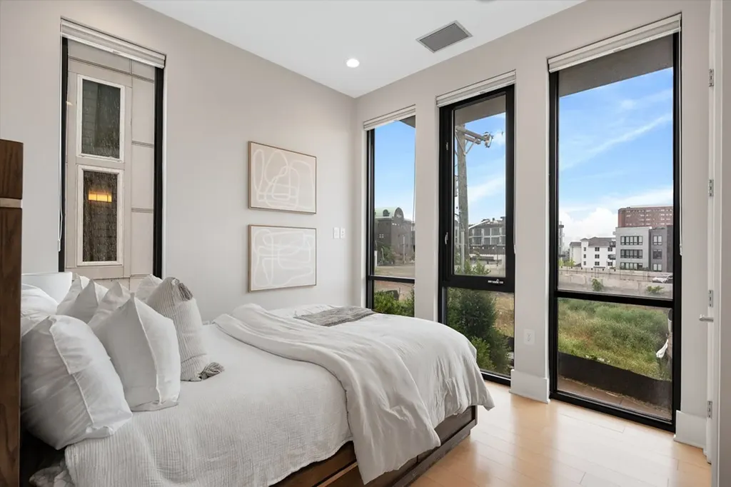 401D Avoca Street Nashville TN 37203
