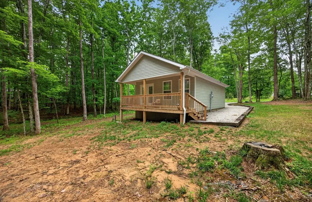 1221 Camp Belle Air Road Sparta TN 38583