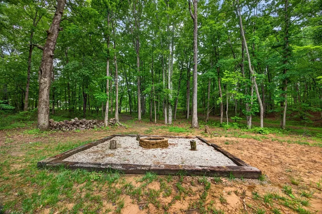1221 Camp Belle Air Road Sparta TN 38583