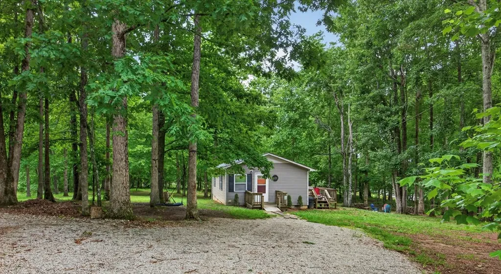 1221 Camp Belle Air Road Sparta TN 38583
