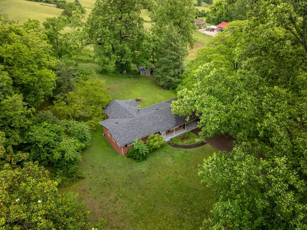1200 N Salem Road Cookeville TN 38501
