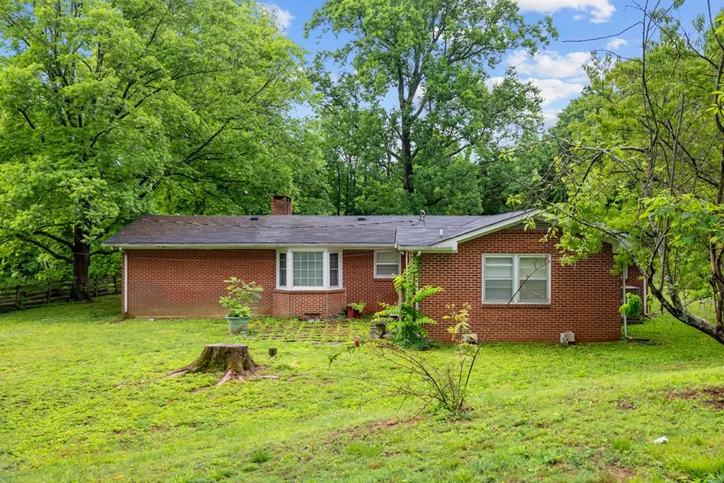 1200 N Salem Road Cookeville TN 38501