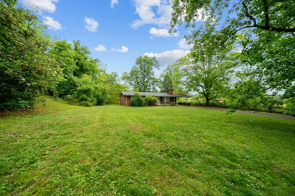 1200 N Salem Road Cookeville TN 38501