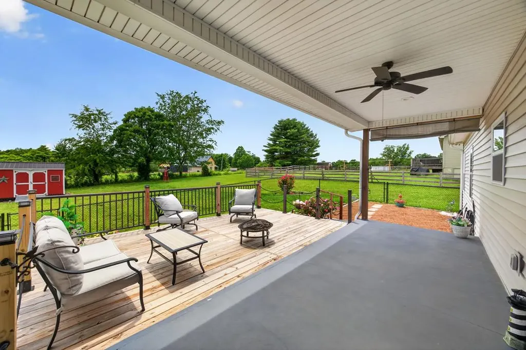 64 Perry Creek Drive Crossville TN 38572