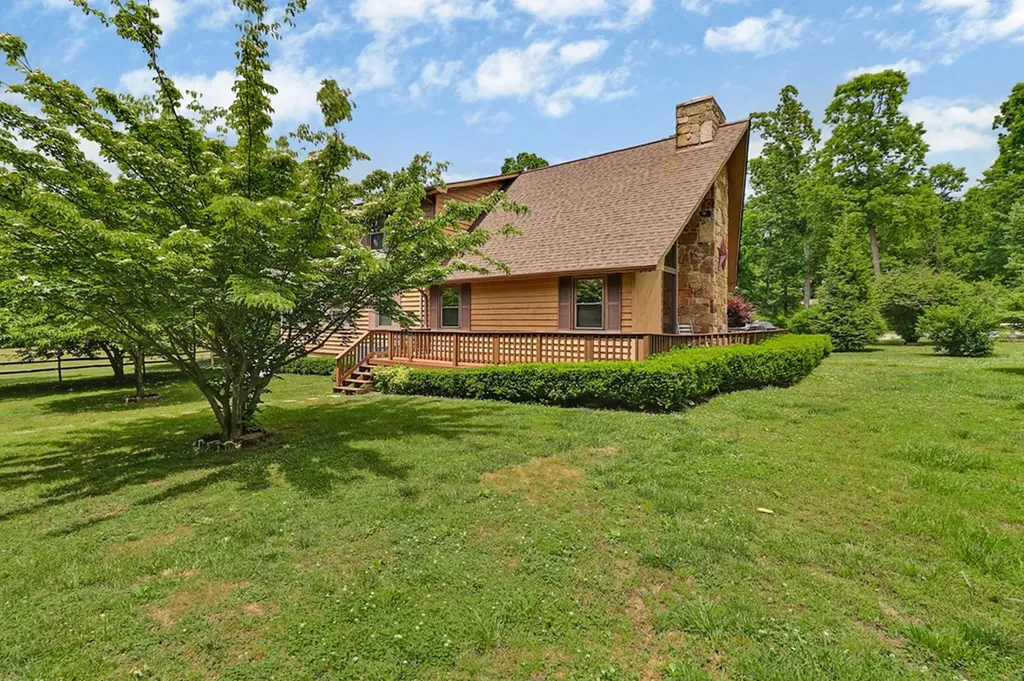 1072 Belmont Drive Monterey TN 38574