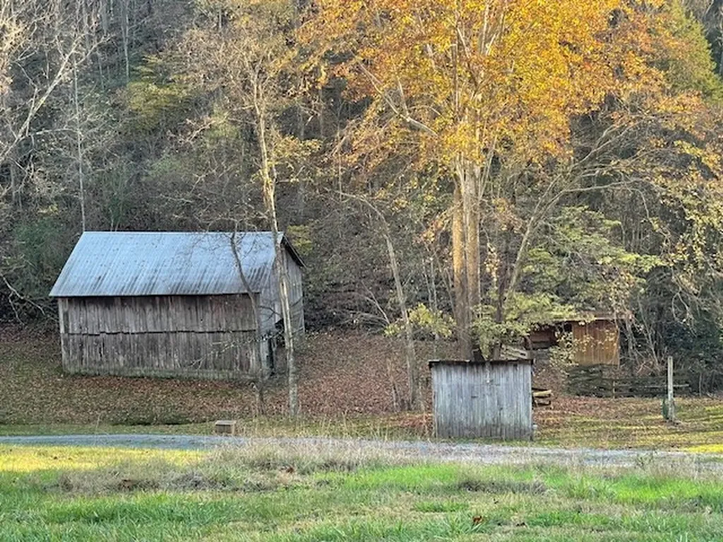 360 Spurlock Hollow Lane Gainesboro TN 38562