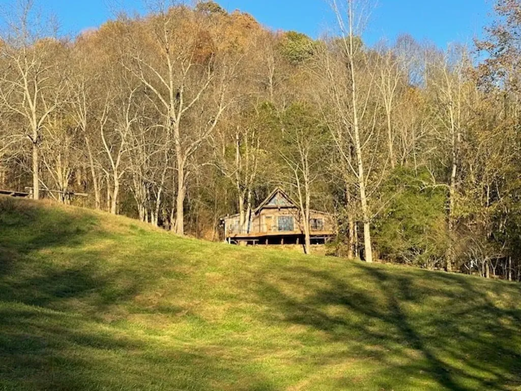 360 Spurlock Hollow Lane Gainesboro TN 38562