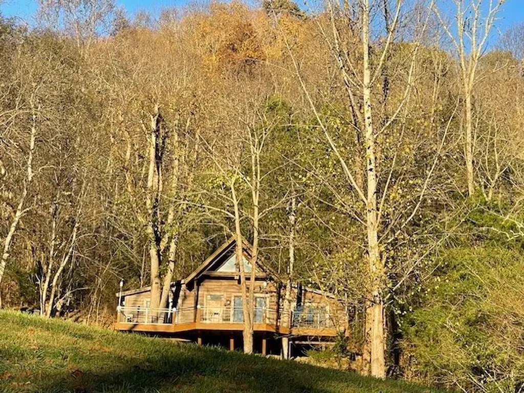 360 Spurlock Hollow Lane Gainesboro TN 38562