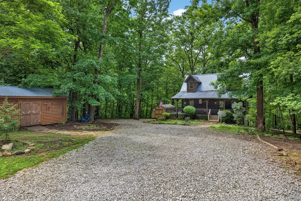 55214 Maynard Ridge Lane Crawford TN 38554