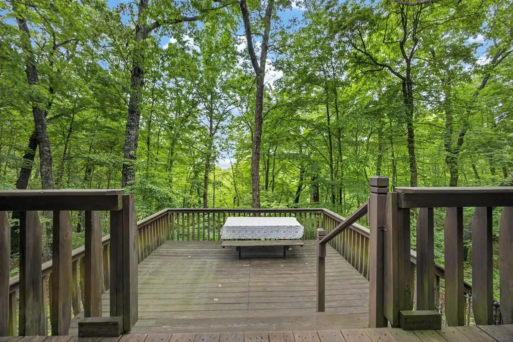 55214 Maynard Ridge Lane Crawford TN 38554