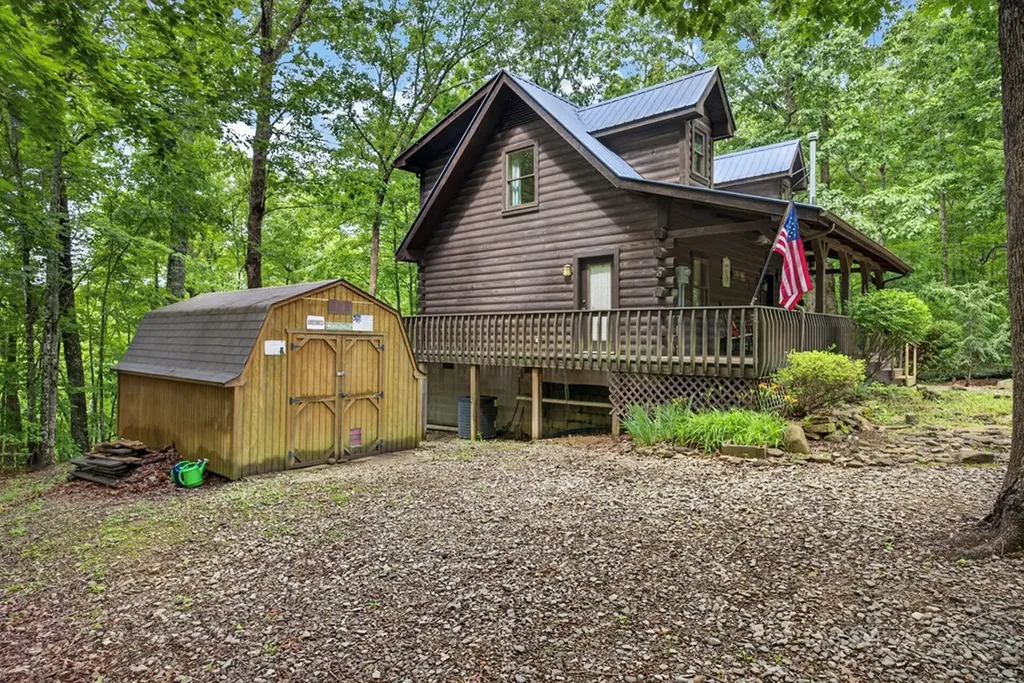 55214 Maynard Ridge Lane Crawford TN 38554