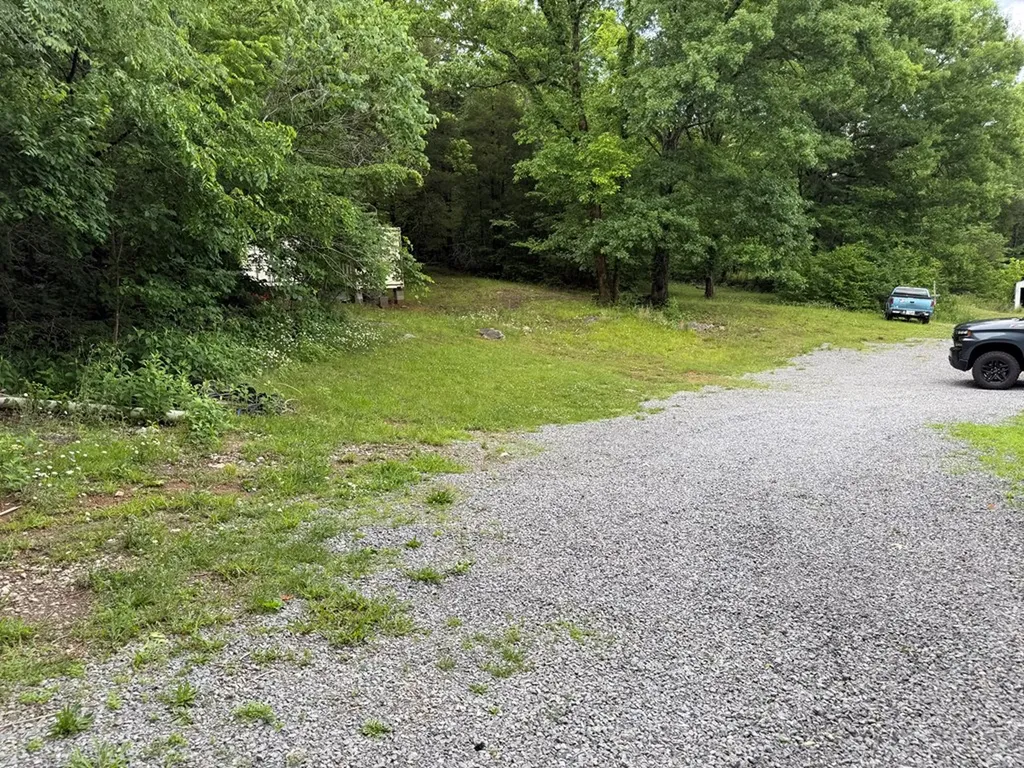 133 Cook Lane Gainesboro TN 38562