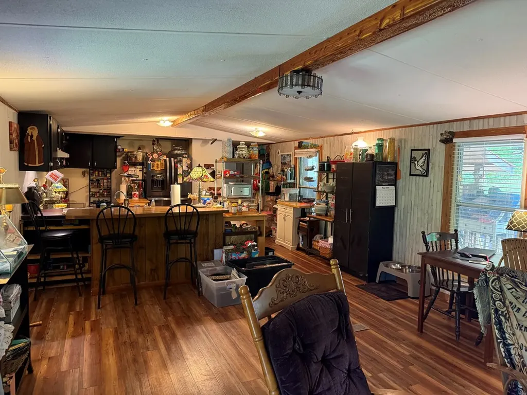 133 Cook Lane Gainesboro TN 38562