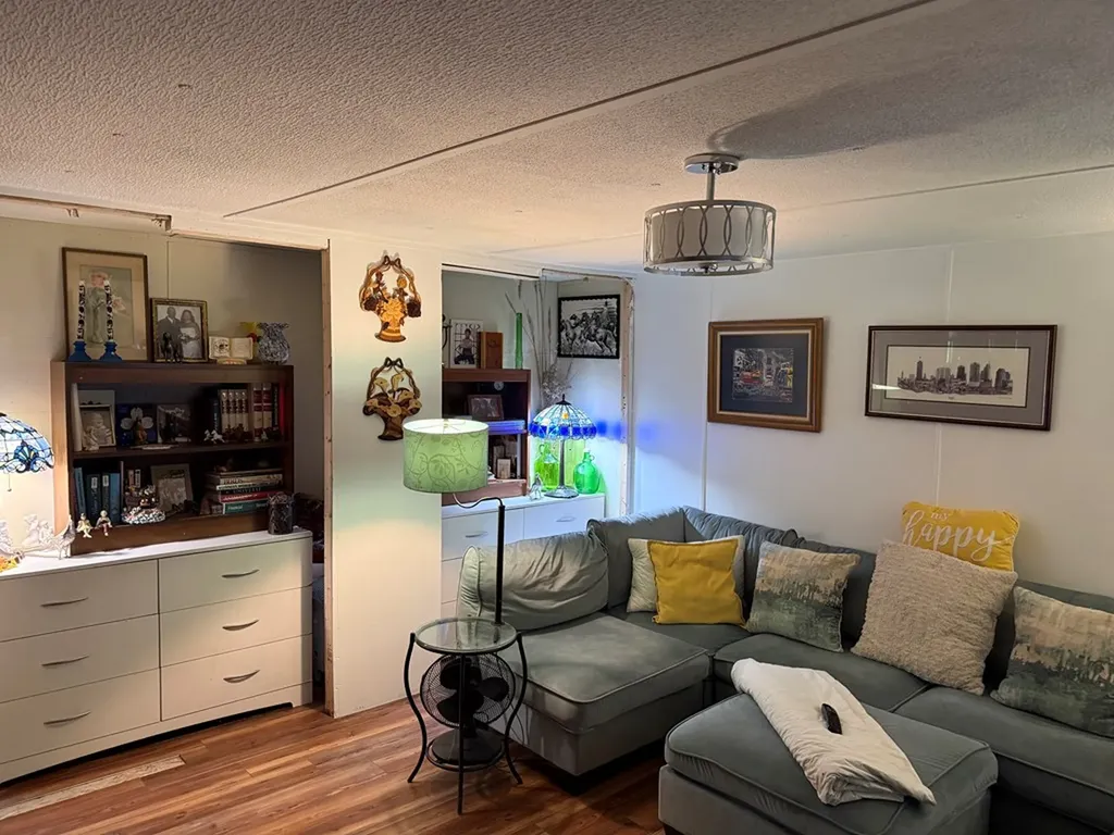 133 Cook Lane Gainesboro TN 38562