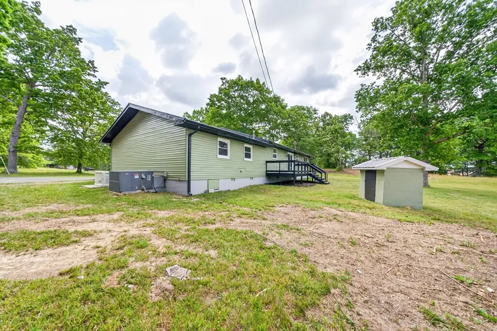 4097 Hanging Limb Highway Monterey TN 38574-5430