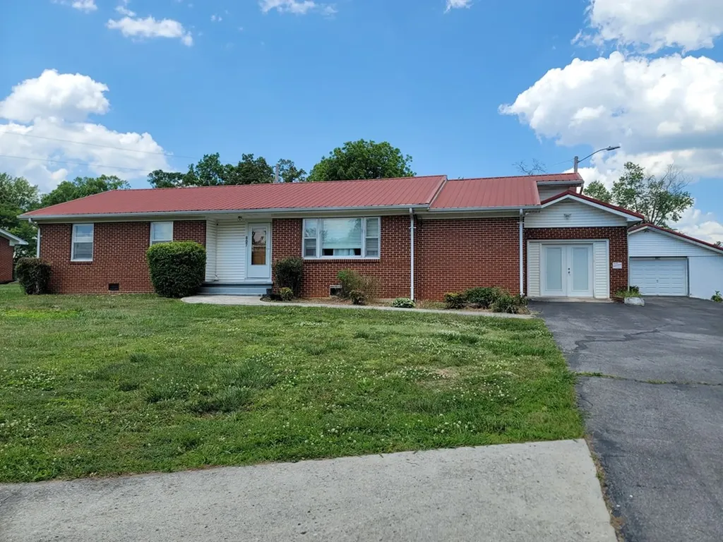 807 Red Road Mcminnville TN 37110