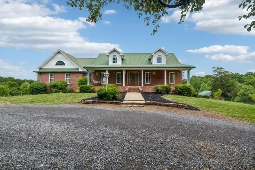6701 Mccormick Ridge Road Whitleyville TN 38588