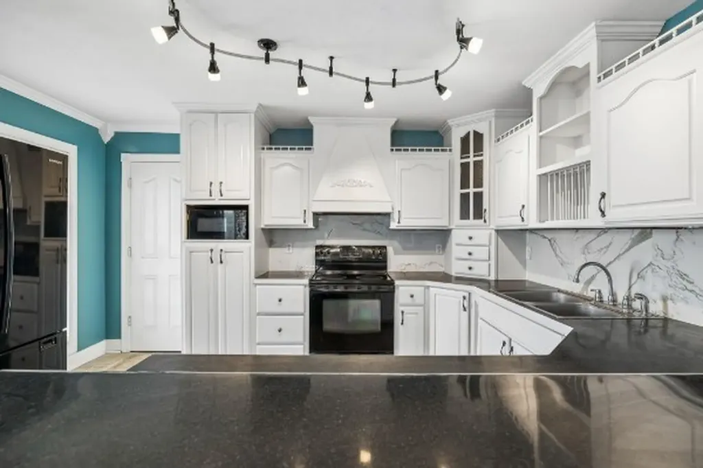 6701 Mccormick Ridge Road Whitleyville TN 38588