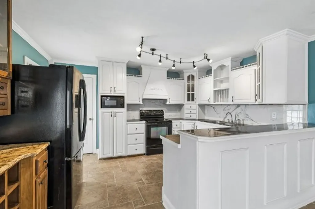 6701 Mccormick Ridge Road Whitleyville TN 38588