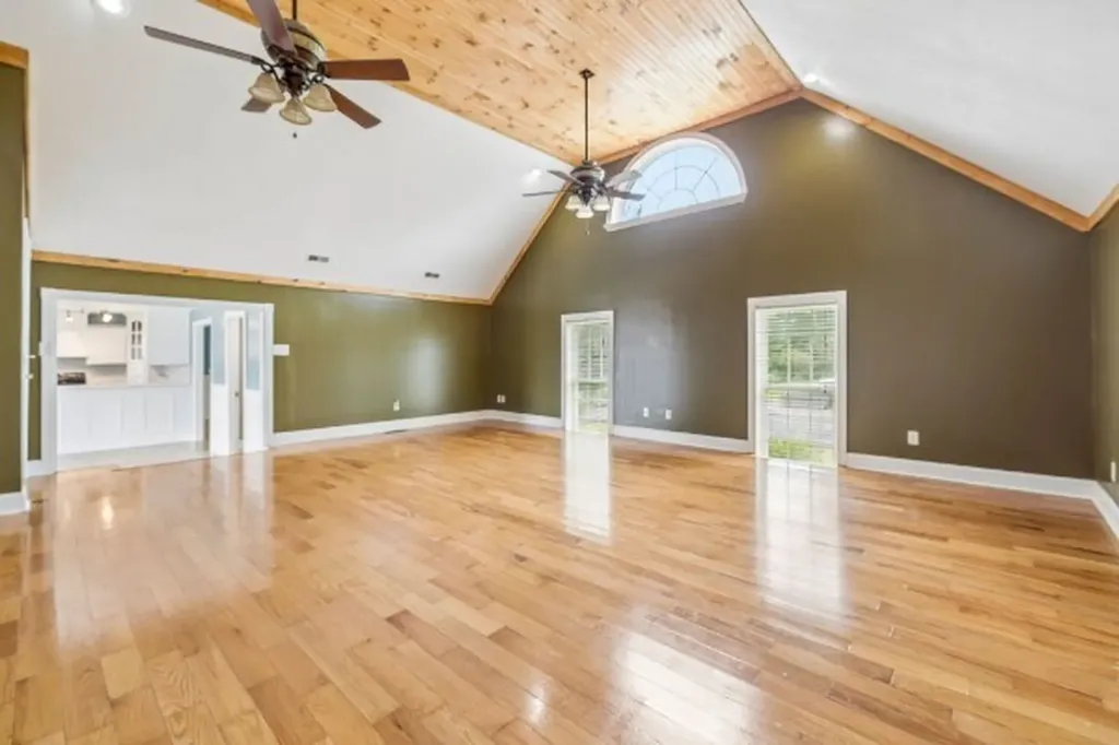 6701 Mccormick Ridge Road Whitleyville TN 38588