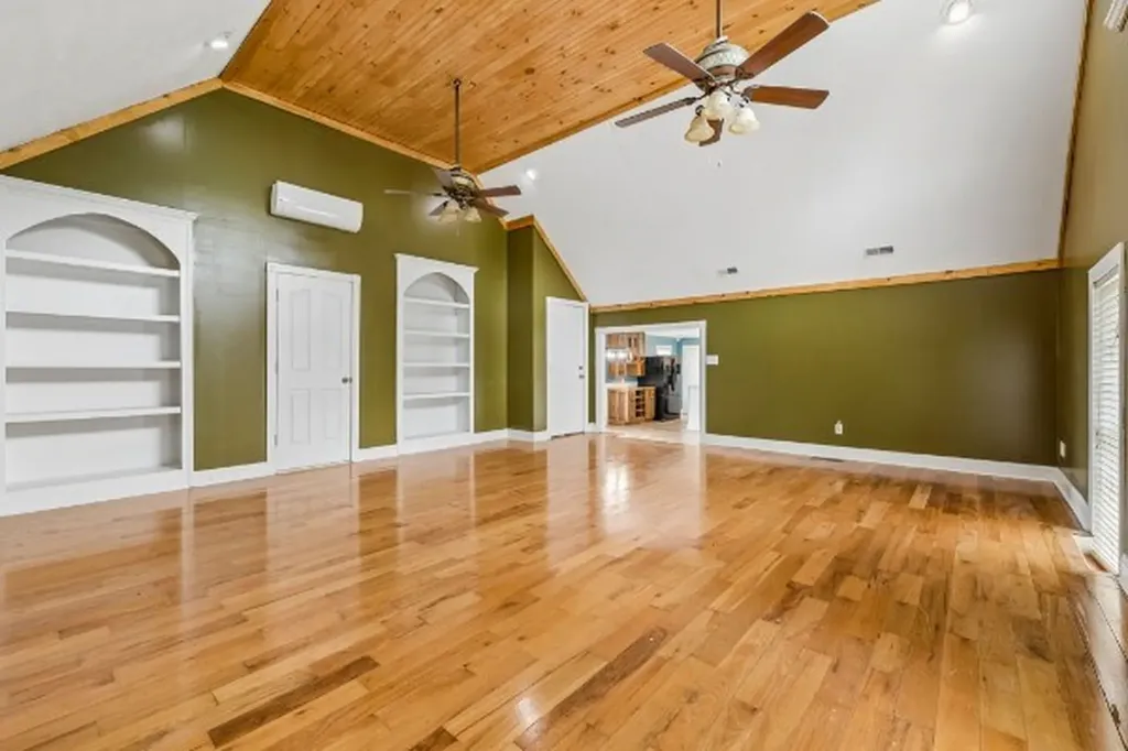 6701 Mccormick Ridge Road Whitleyville TN 38588