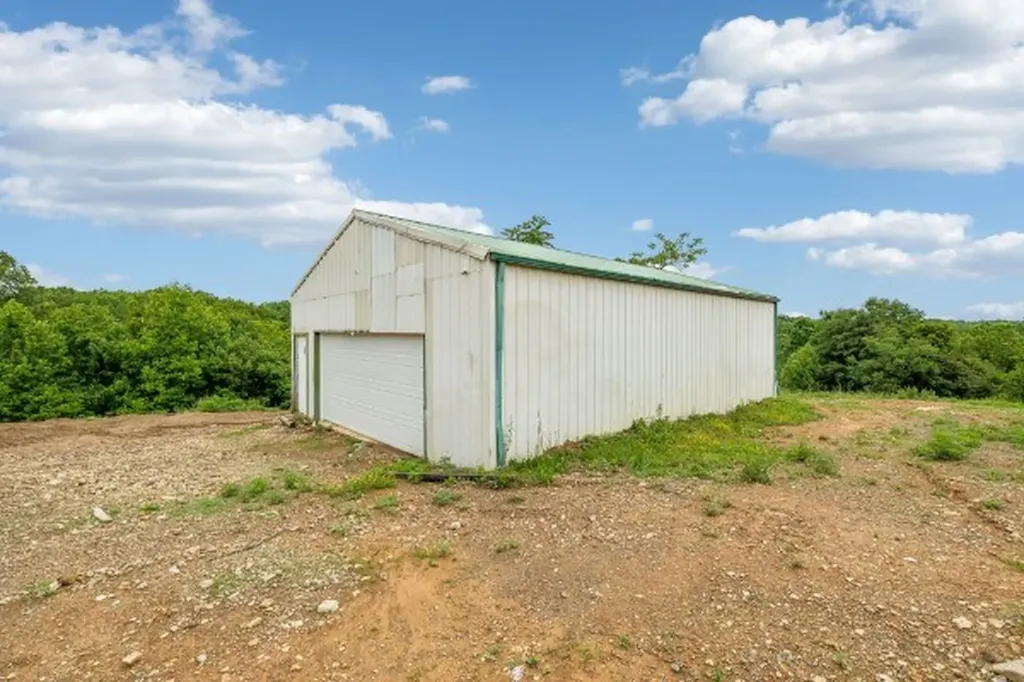 6701 Mccormick Ridge Road Whitleyville TN 38588