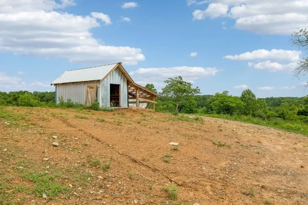 6701 Mccormick Ridge Road Whitleyville TN 38588